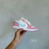 Jordan 1 Low SE Paw Print Pink Foam (Pronta Entrega)