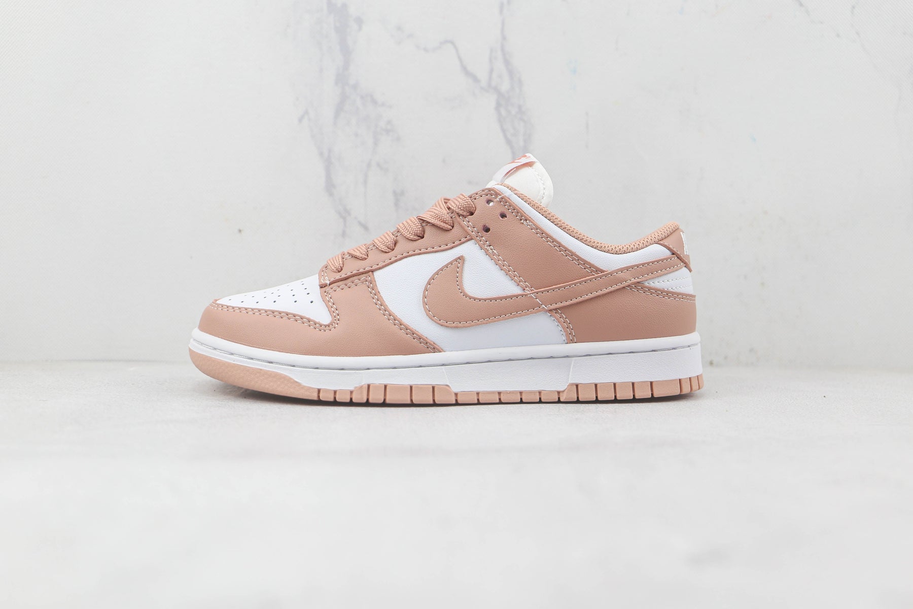 Nike Dunk Low Rose Whisper